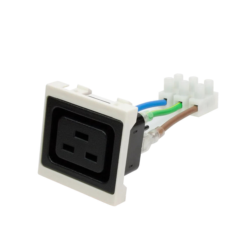 Гнездо LANMASTER IEC 60320 C19, 16 A, 250V, формата Mosaic, 45*45 мм