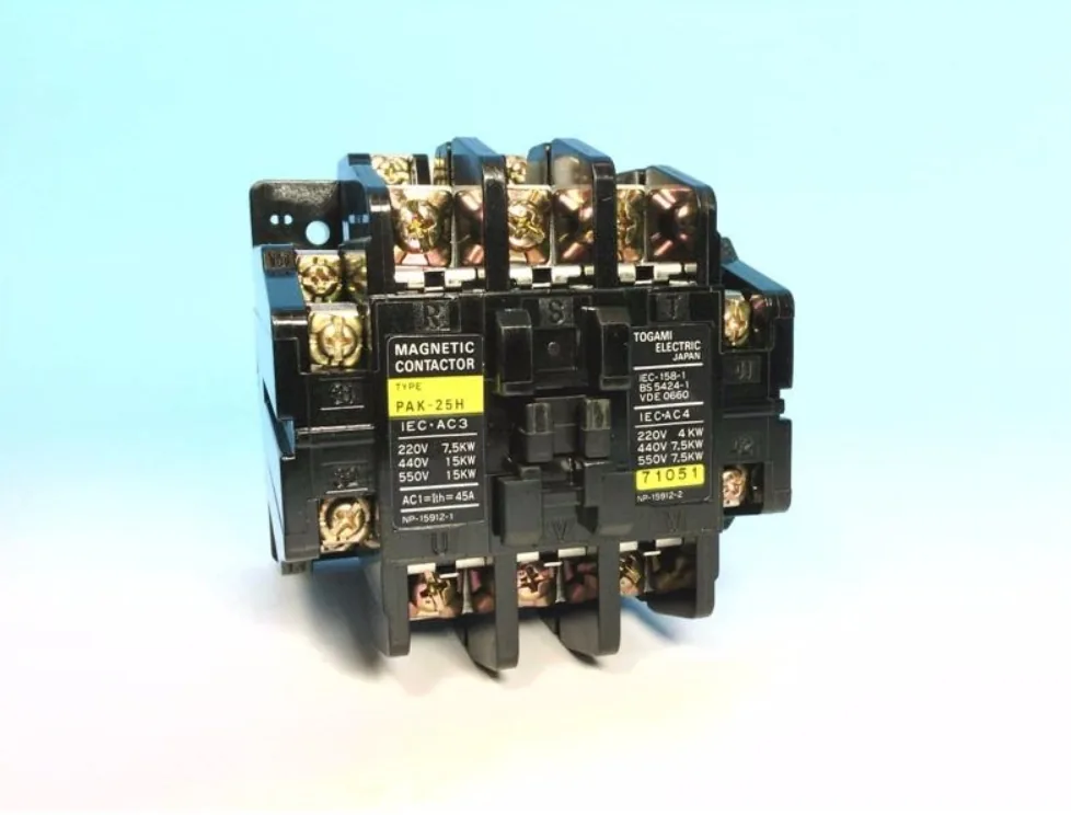 Пускатель Togami Electric PAK-25H